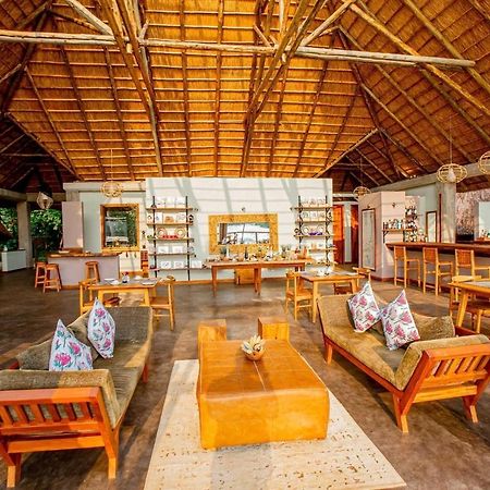 Lemala Wildwaters Lodge Kangulumira Екстер'єр фото